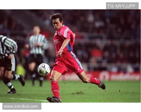 足球明星也难掩你的魅力与风采让人心动不已